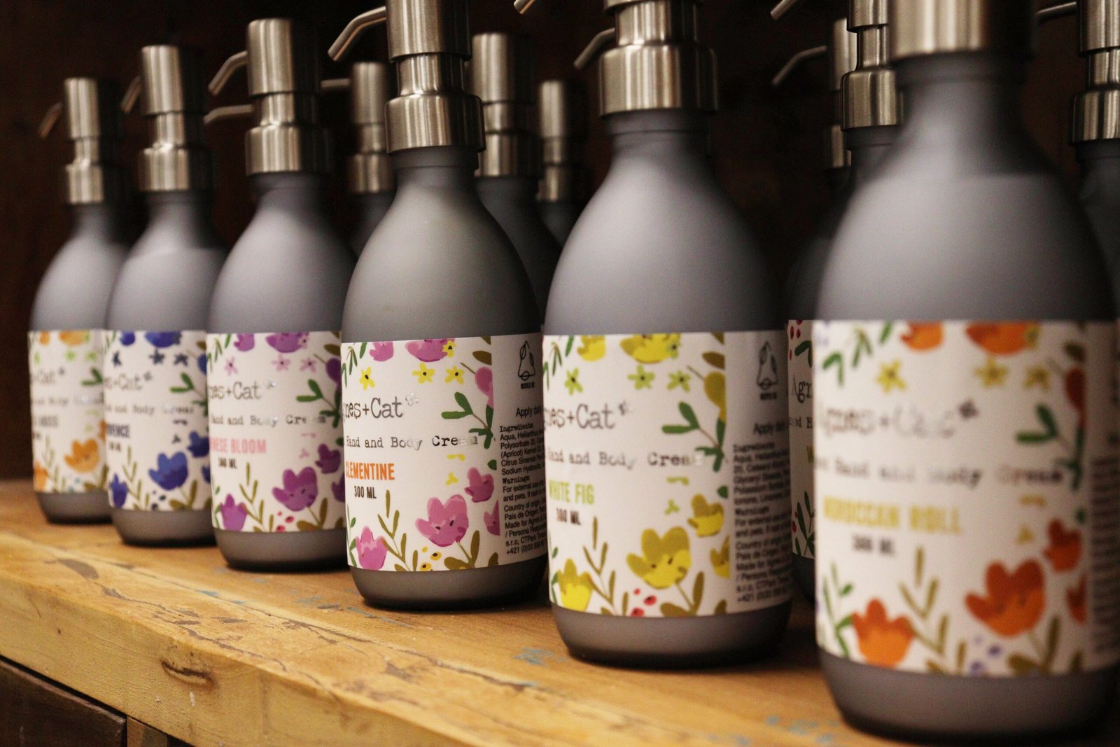 Rankų ir kūno kremas „Clementine“ 300 ml – citrusų gaiva - Image 4