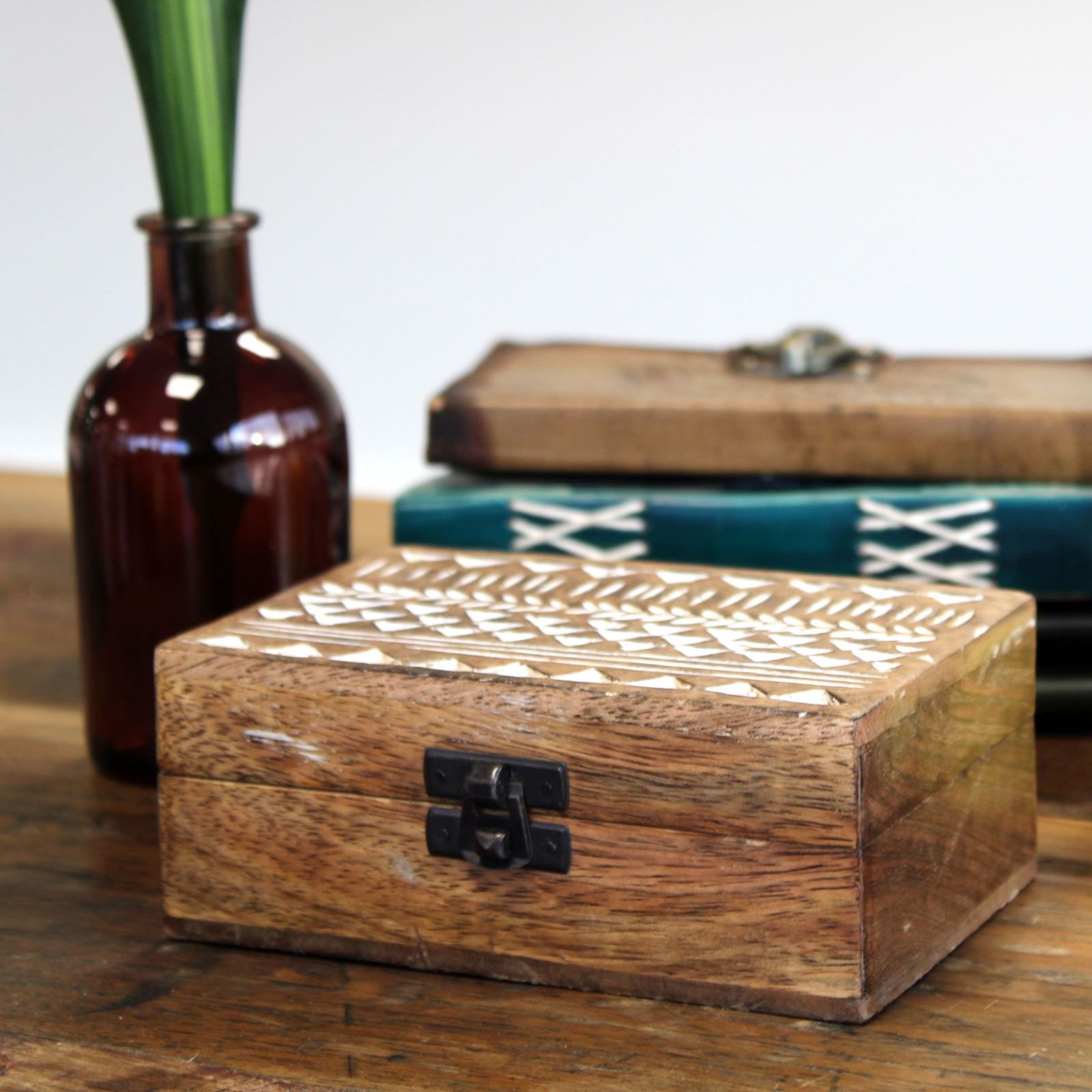 Balta medinė mango dėžutė su slavų raižiniais - Image 7