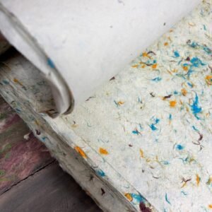 Alternative view of Žalias Lokta rankų darbo popierius – gyvos gamtos prisilietimas (51×76 cm)