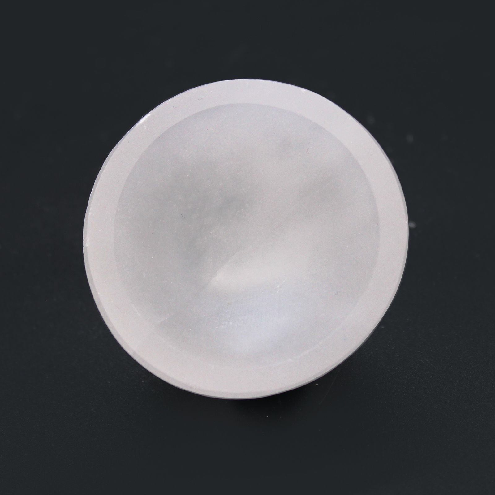 Alternative view of Selenito dubenėlis „Round Bowl“ – 6 cm šviesos ir ramybės akcentas