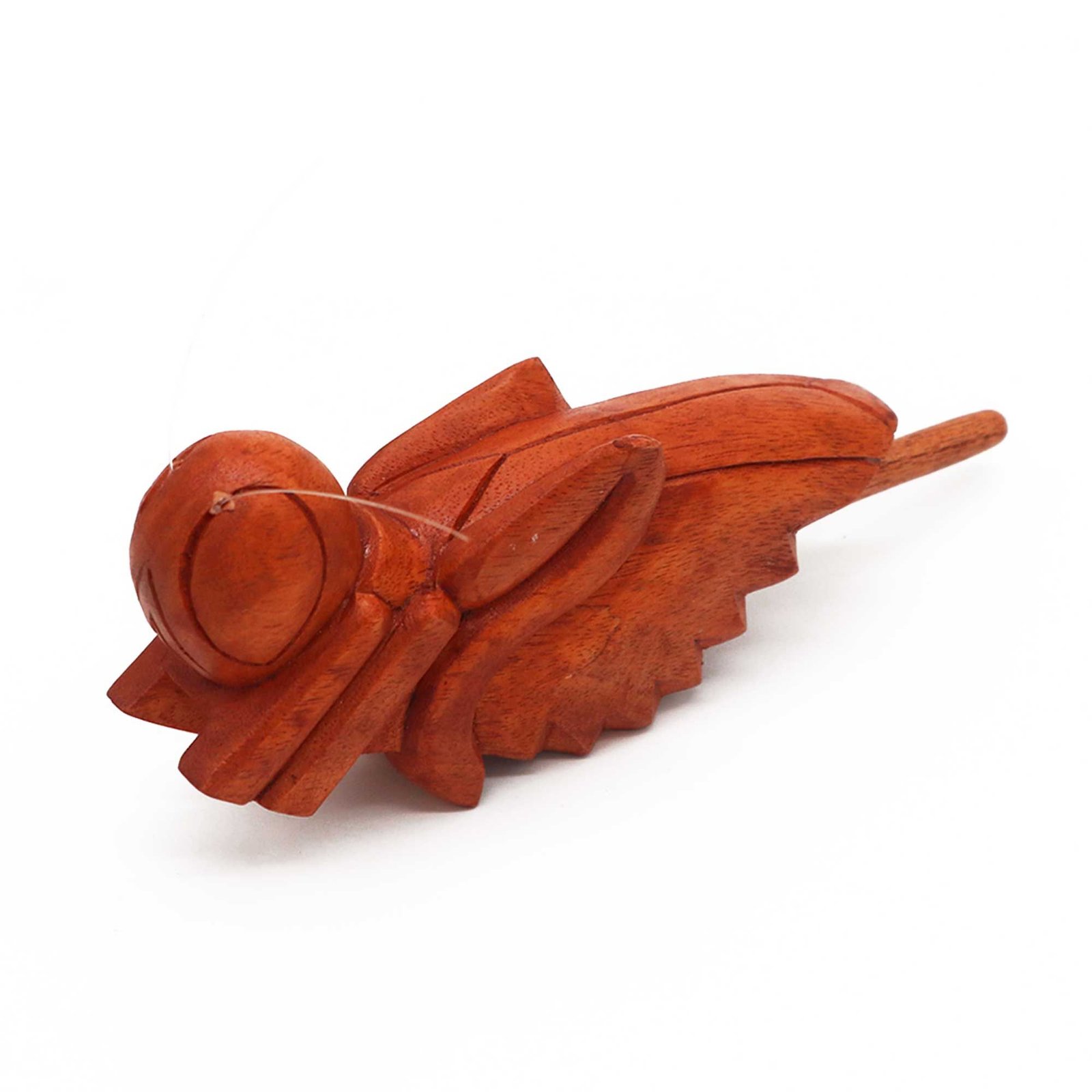 Medinis žiogas „Churping Wooden Grasshopper“ – žaismingas garso dekoracijos akcentas