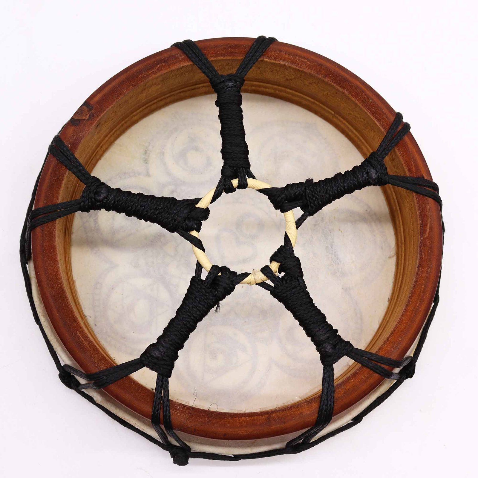 Alternative view of Šamaninis chakra būgnas su lazdele, 25 cm – suar medžio ir ožkos odos ritualo skambesys