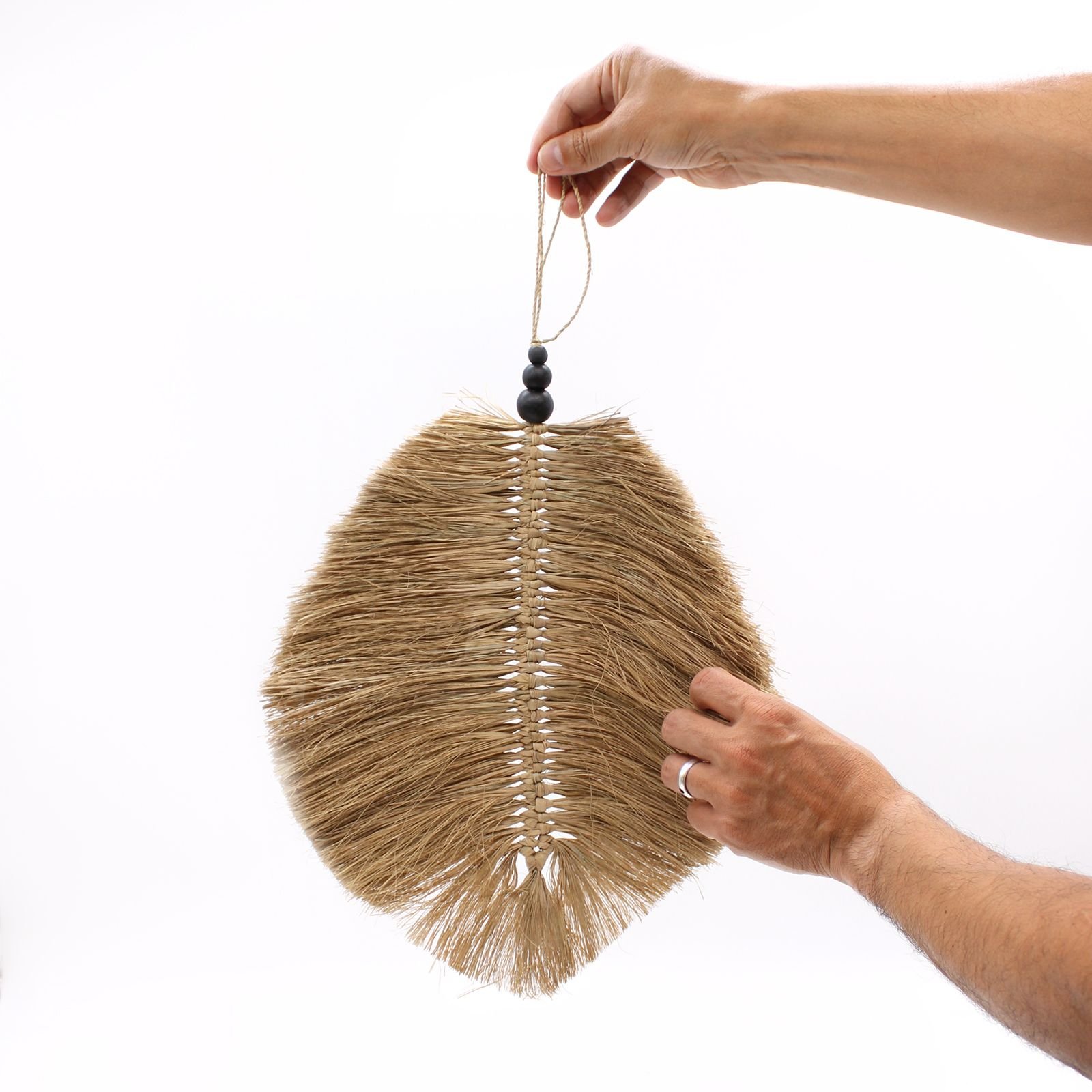 Alternative view of Pakabinamas sienų akcentas „Raffa Leaf“ – natūralios jūržolės lengvumo dvelksmas, 35 cm