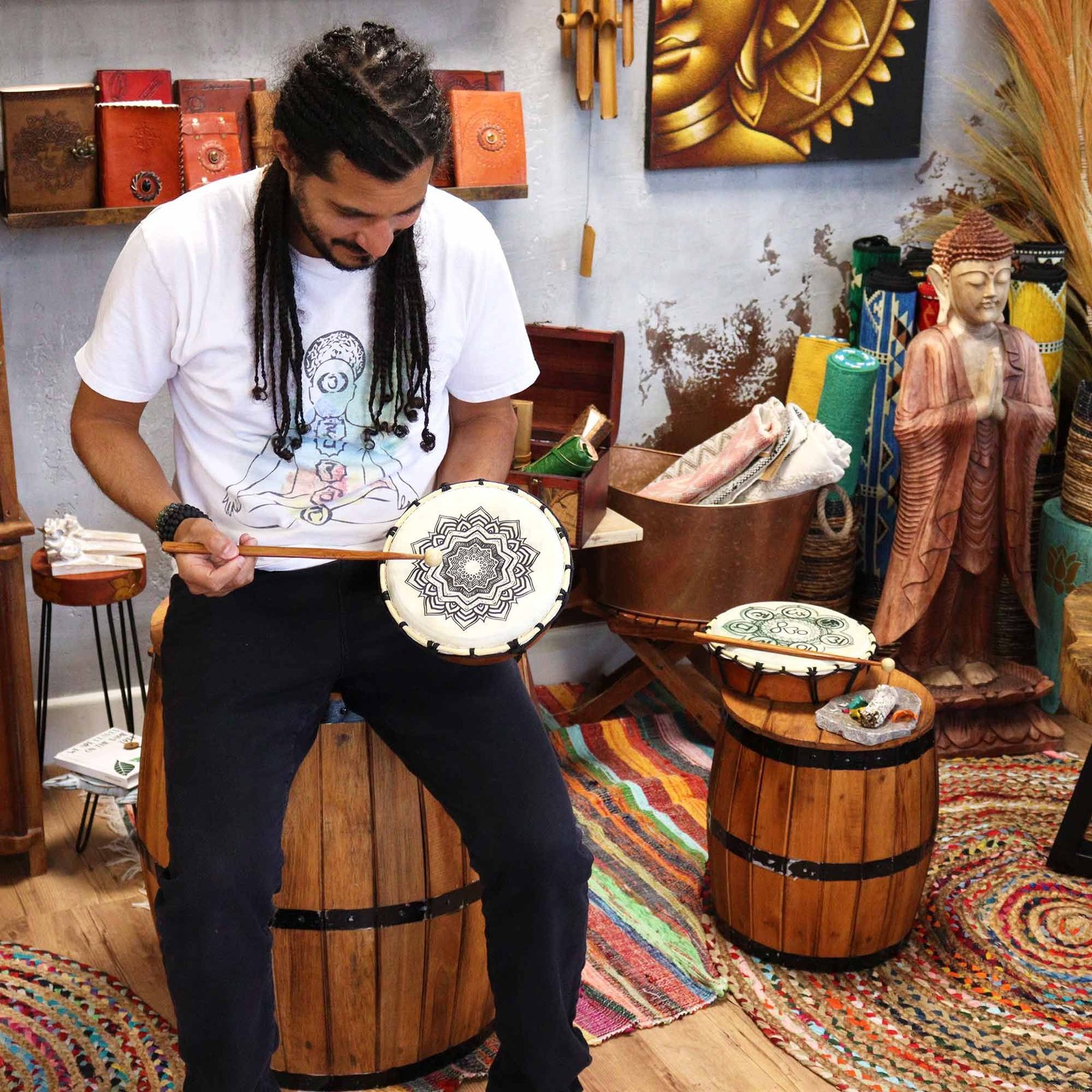 Šamaninis būgnas „Mandala“ – 20 cm ritualo ritmas iš medžio, medvilnės ir ožkos odos