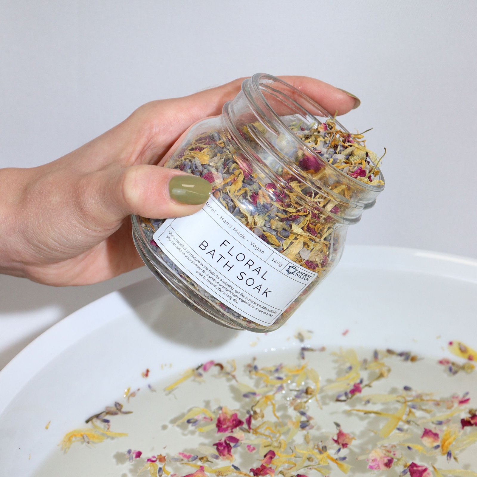 Gėlių vonios mirkalas ir veido garų mišinys „Floral Bath Soak“ – natūrali ramybės ceremonija - Image 5