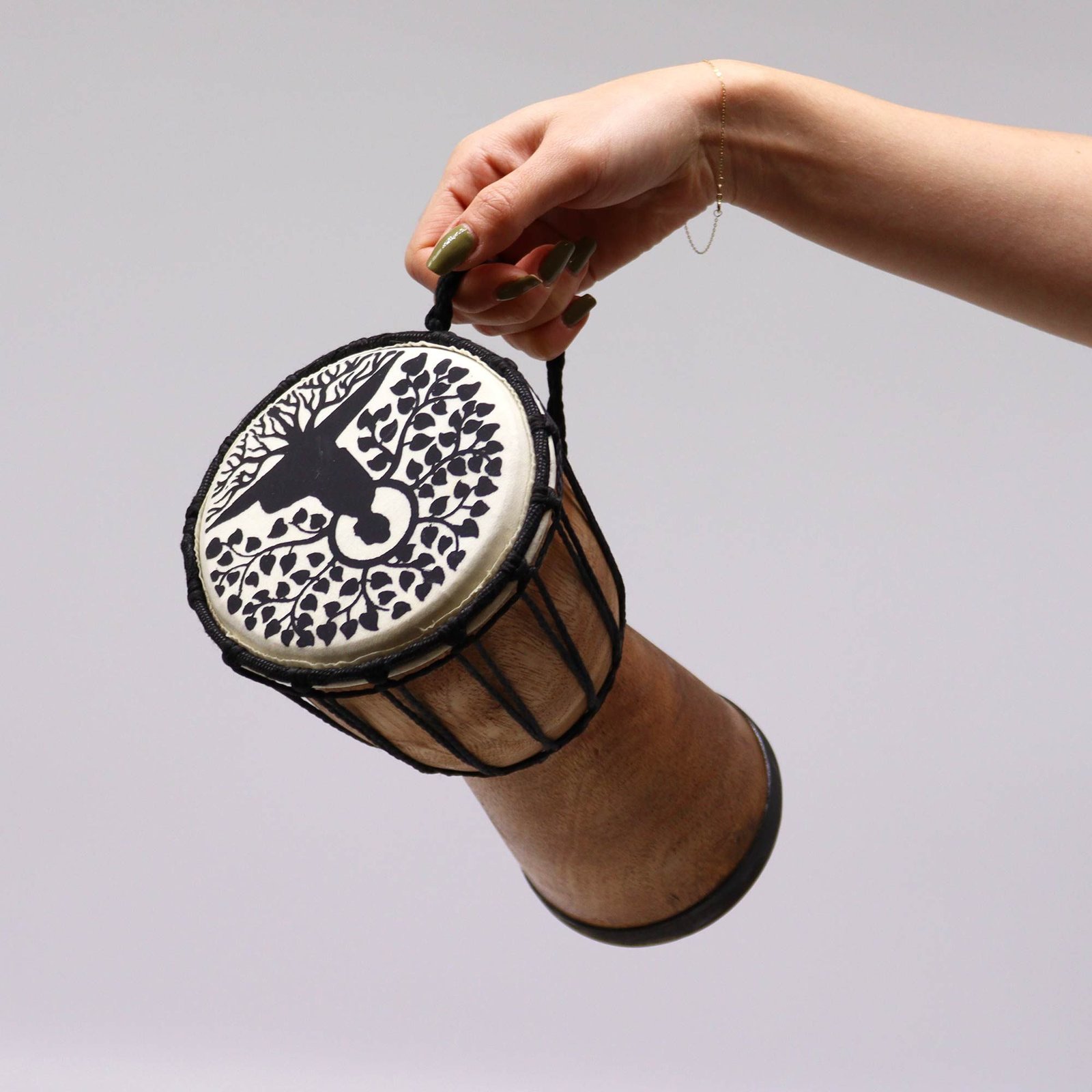 Rankų darbo platus djembe būgnas „Wide Top“ – 25 cm ritualo ritmas